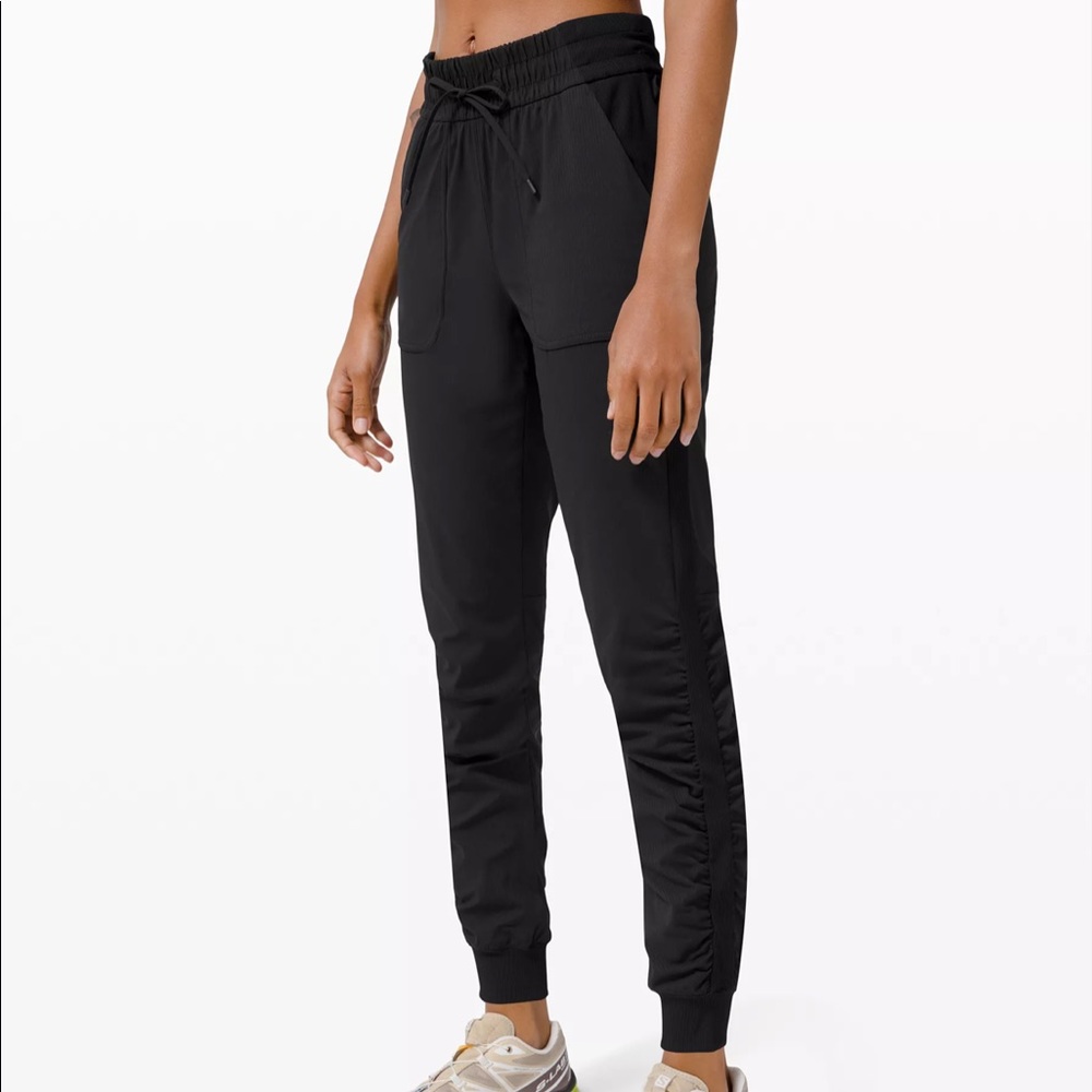 Lululemon Beyond the Studio jogger